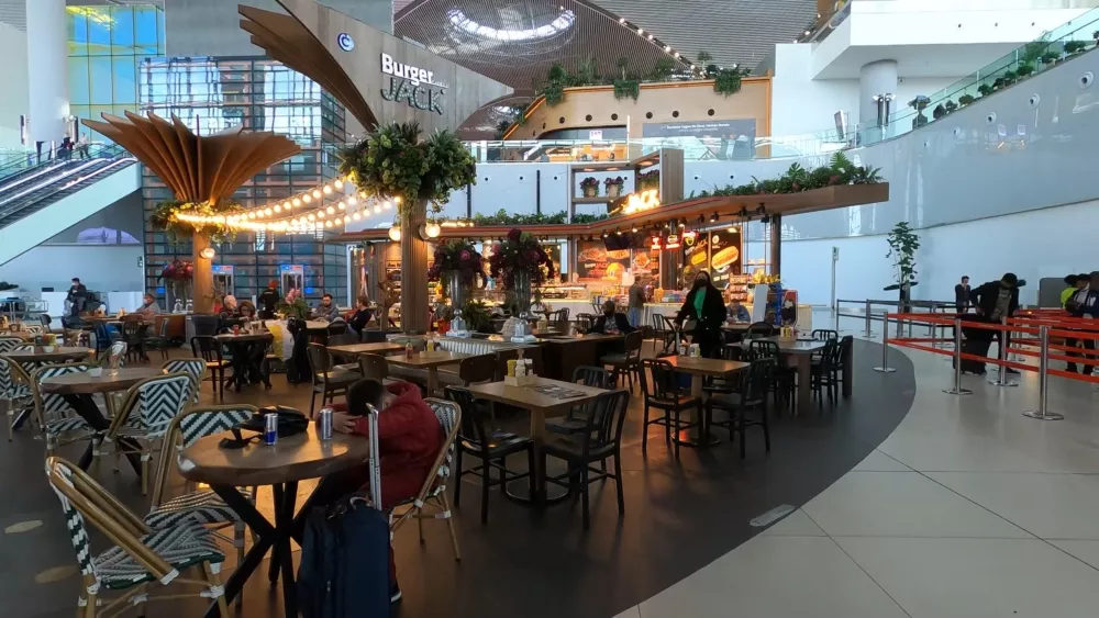 Аэропорт имени Ататюрка - лаундж-кафе