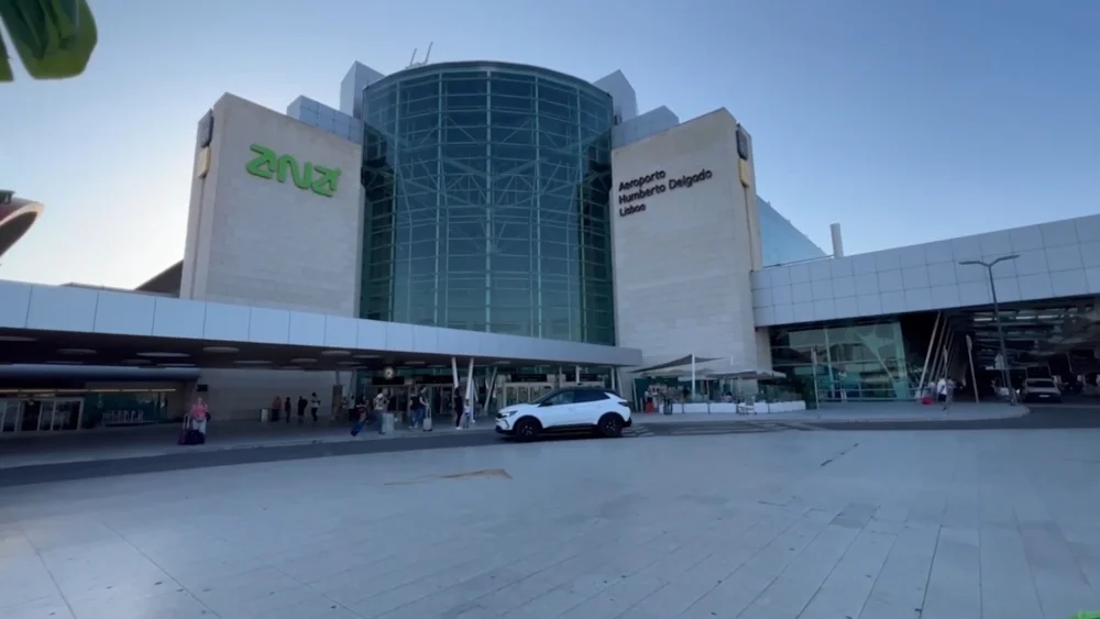 Аэропорт Лиссабона Портела