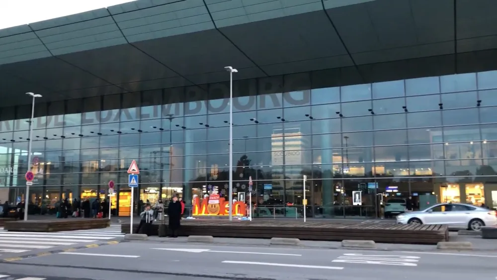 Аэропорт Люксембург-Финдел