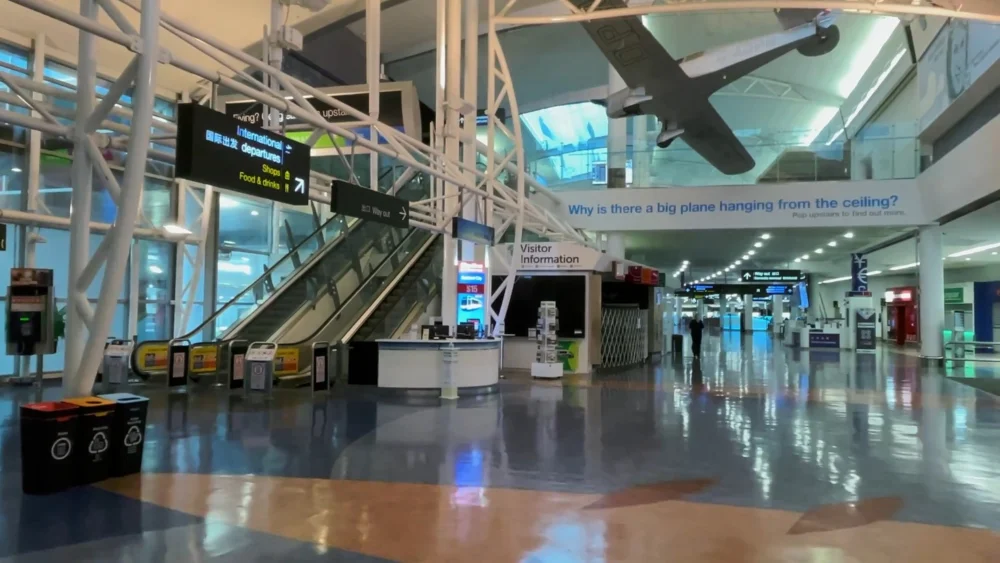 Аэропорт Окленд