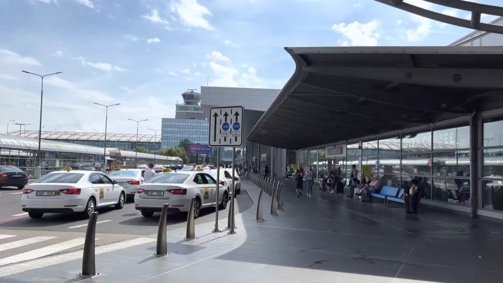 Аэропорт имени Гавела