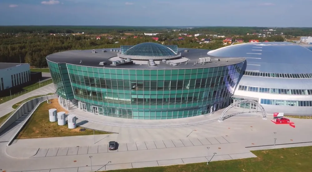 Аэропорт Жешув-Ясёнка