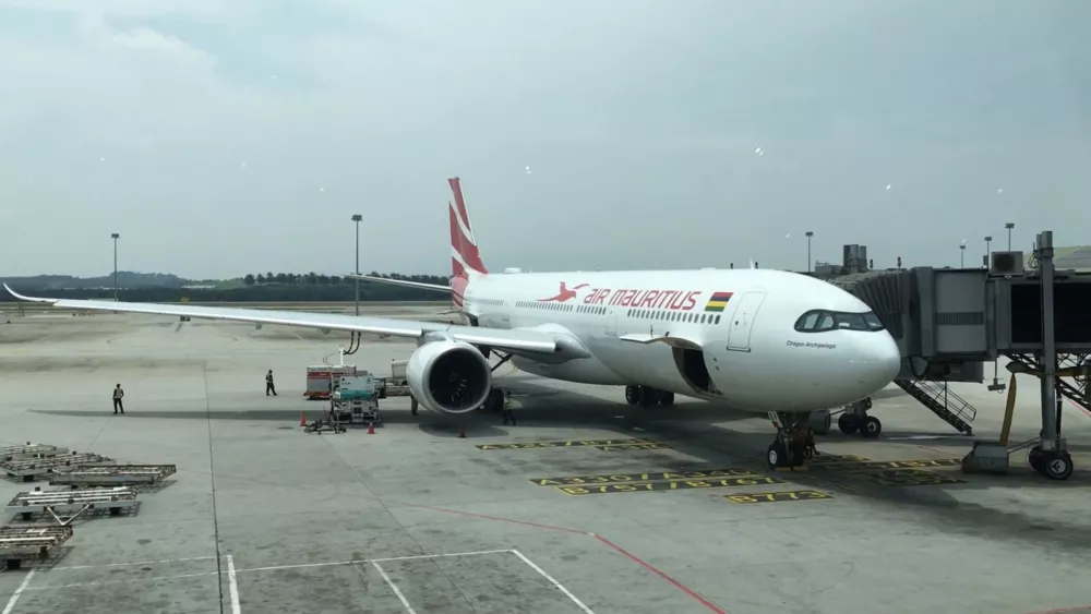 Самолет Air Mauritius