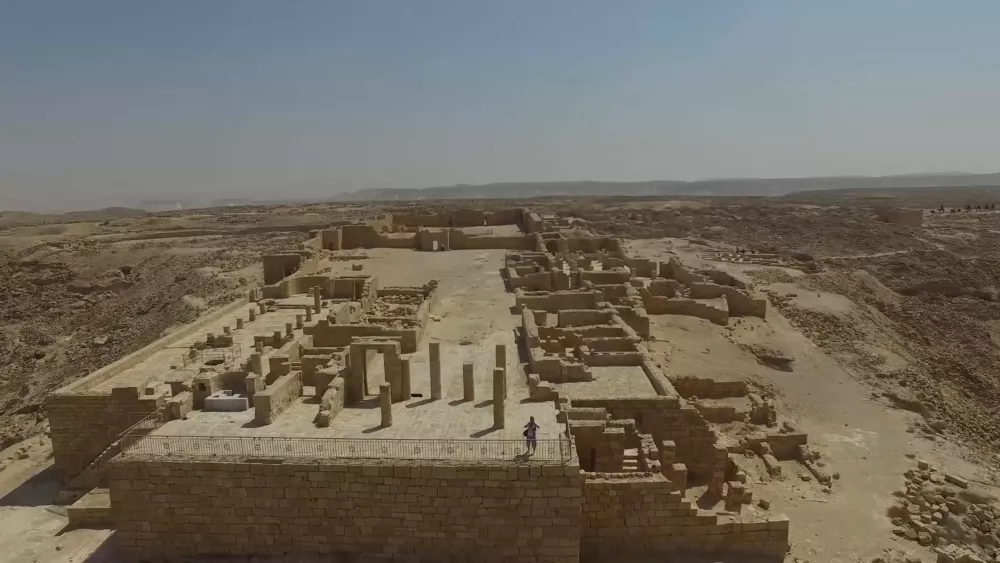 Городской акрополь на склоне горы Негев в Национальном парке Авдат