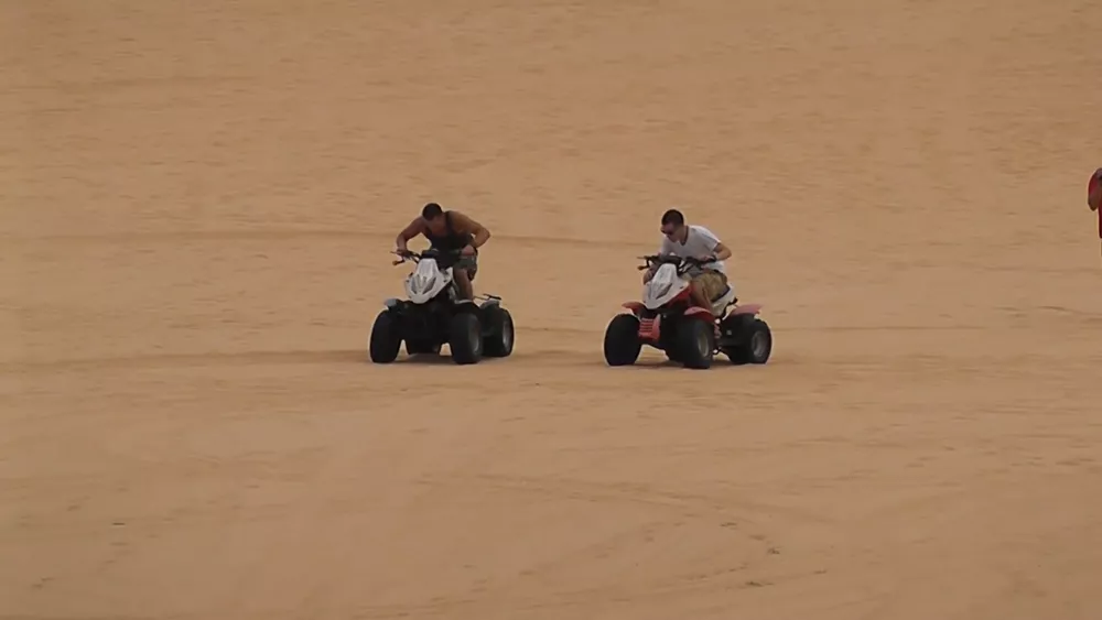 Белые песчаные дюны