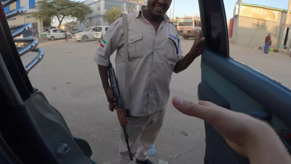 Путешествуя по Сомали, будьте готовы к частым проверкам...