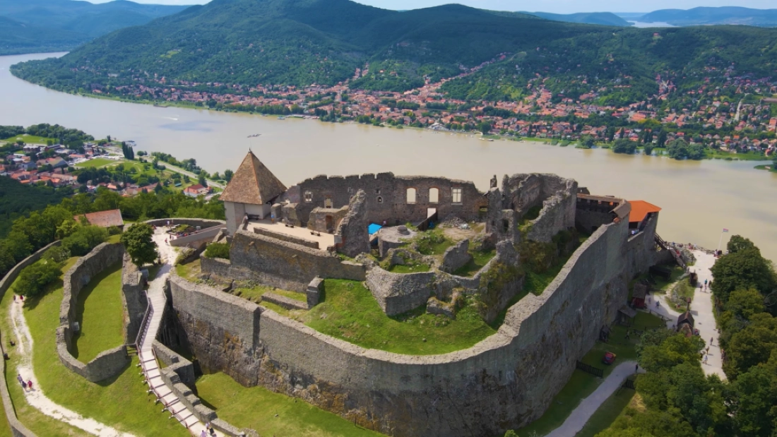 Древние замки Венгрии