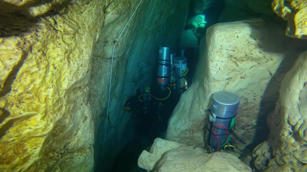 Грот Fontanazzi - погружение