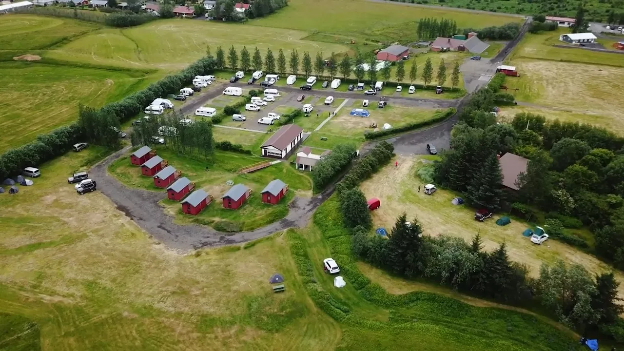 Кемпинг в жилой зоне - Исландия