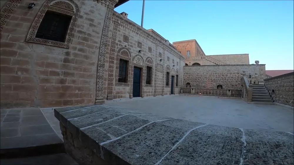 Необычный архитектурный стиль Мидьята