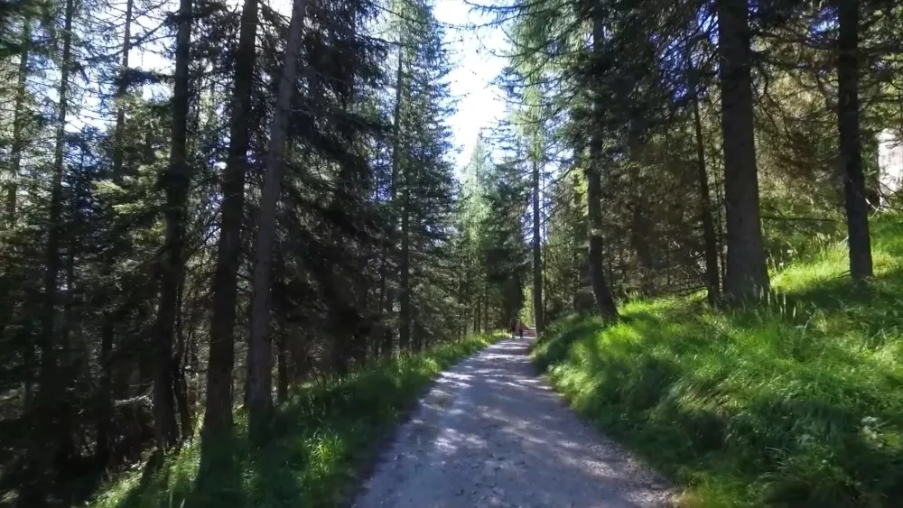 Окрестности озера Лаго ди Сорапис