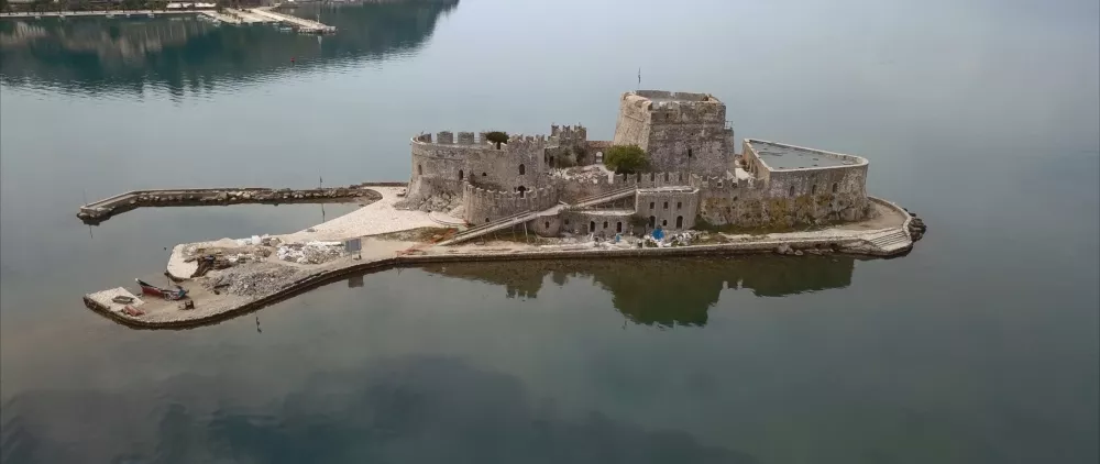 Островные достопримечательности в Греции