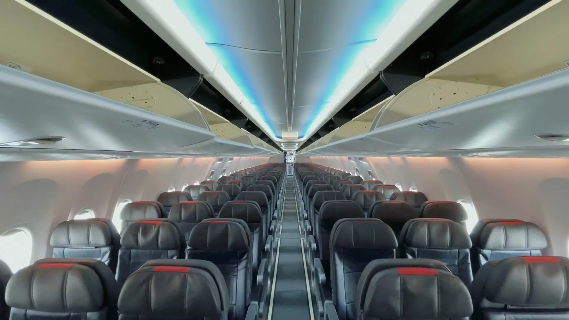 Пассажирский салон Boeing 737