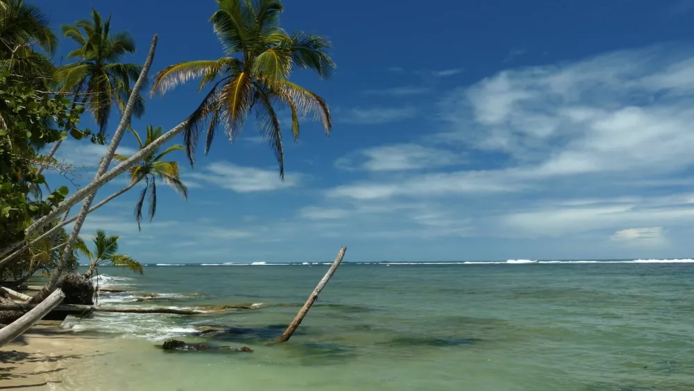 Пляжи Национального парка Кауита