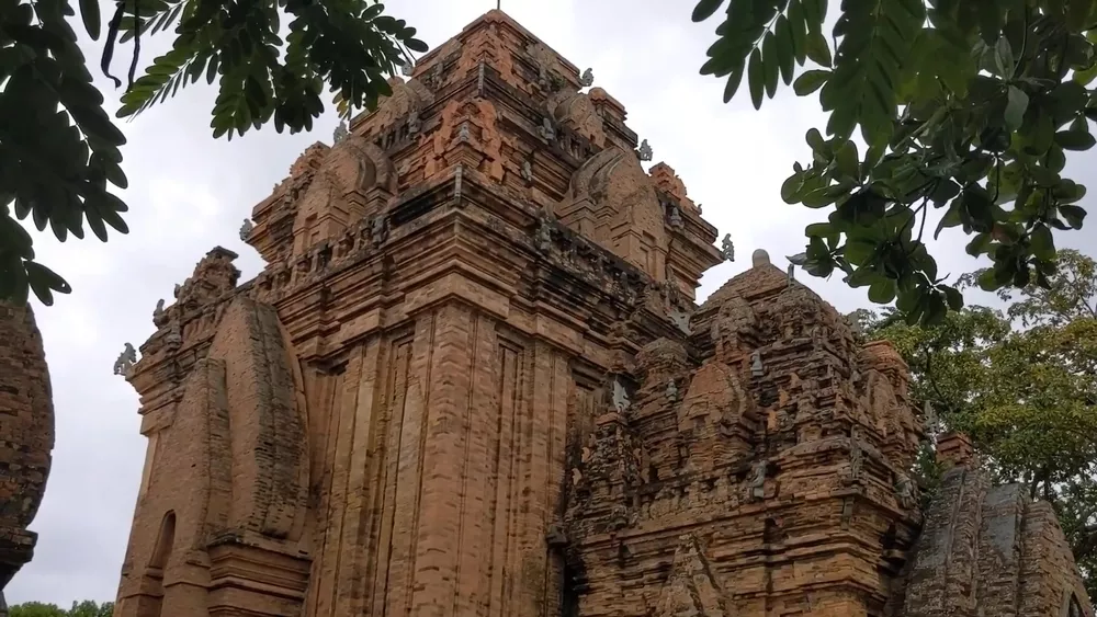 Чамские Башни - Понагар