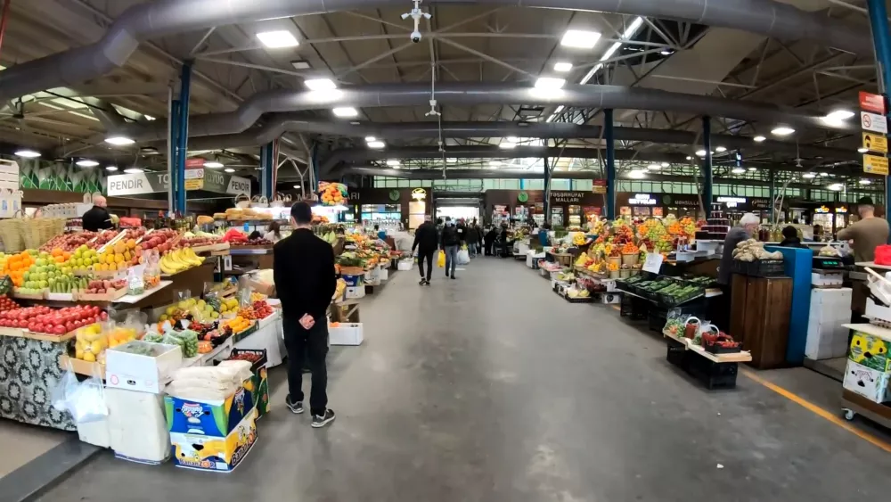 Продуктовый рынок в Баку