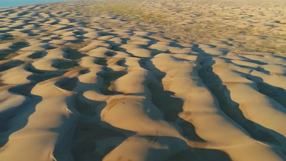 Пустынная равнина в Котловине больших озёр