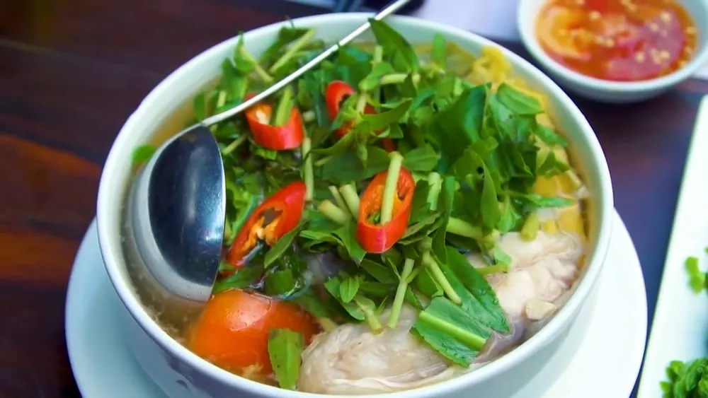 Бан-Нам (рисовый пирог с мясом)