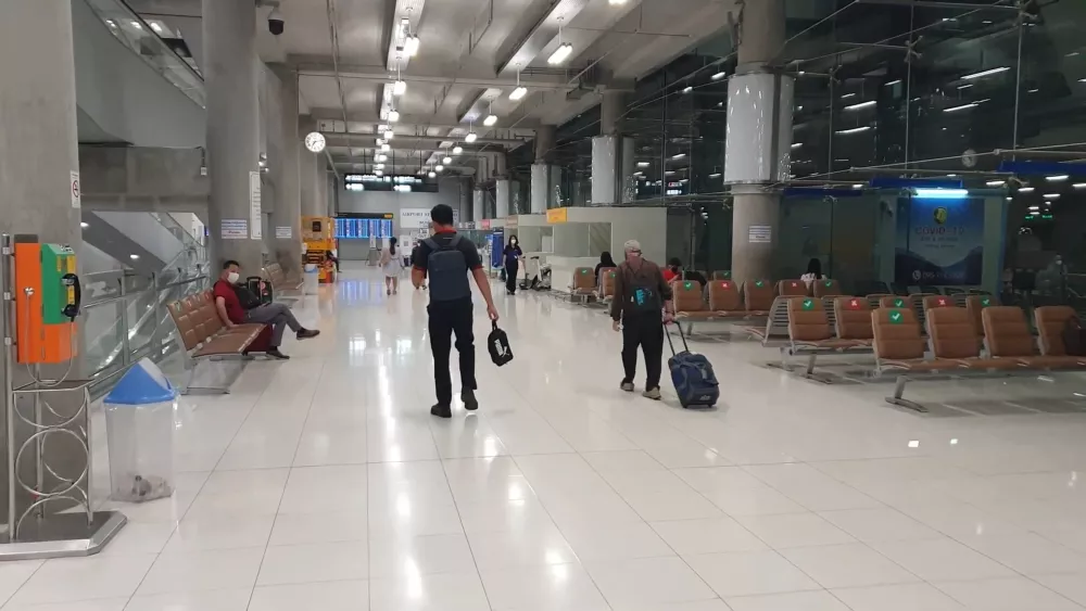 Аэропорт Суварнабхуми - главный терминал