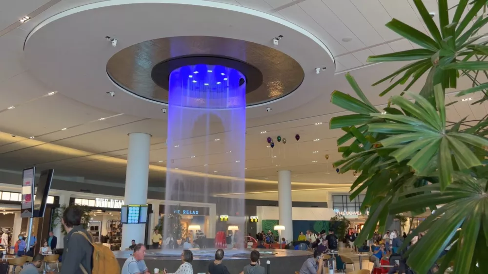 Терминал С аэропорта Ла-Гуардия