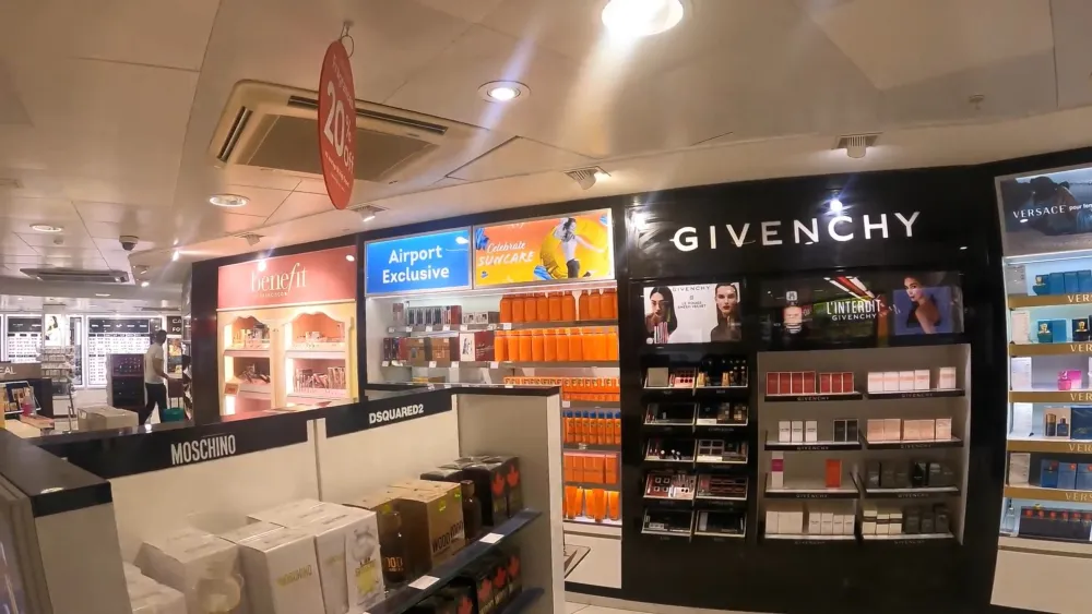 Аэропорт Бристоля - торговая зона