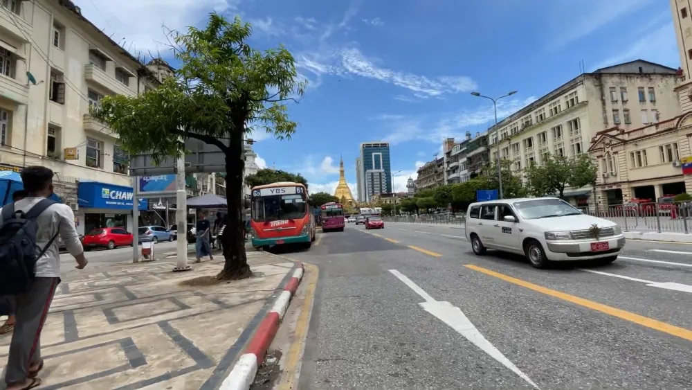 Улицы Янгона (Мьянма)