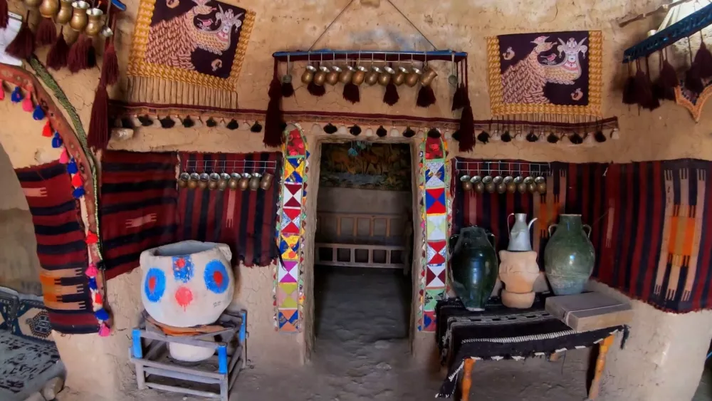 В домах-ульях до сих пор живут люди