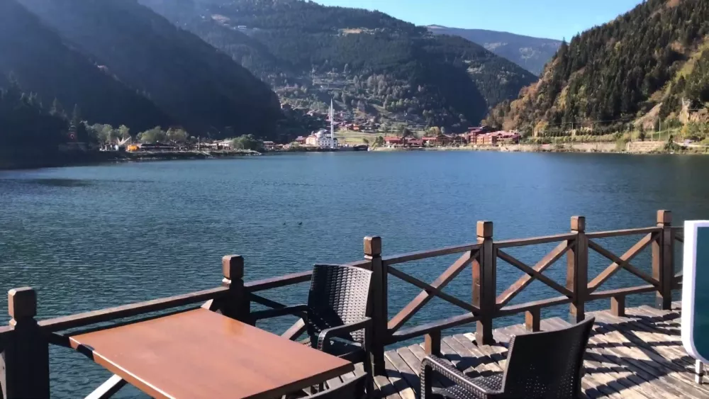 Вид на озеро Узунгель