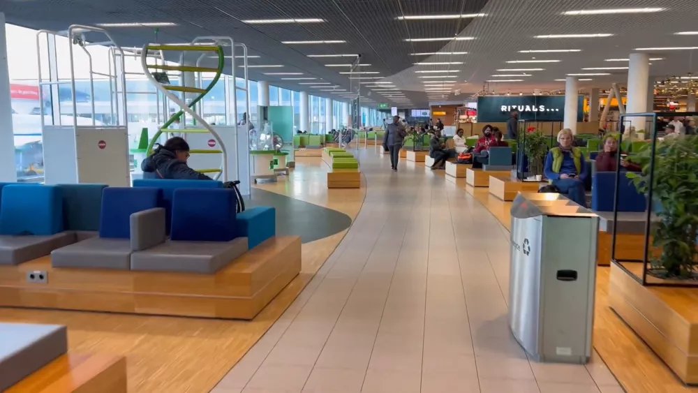 Аэропорт Схипхол - зона отдыха